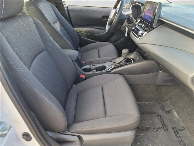 Used 2025 Toyota Corolla LE FWD image 26