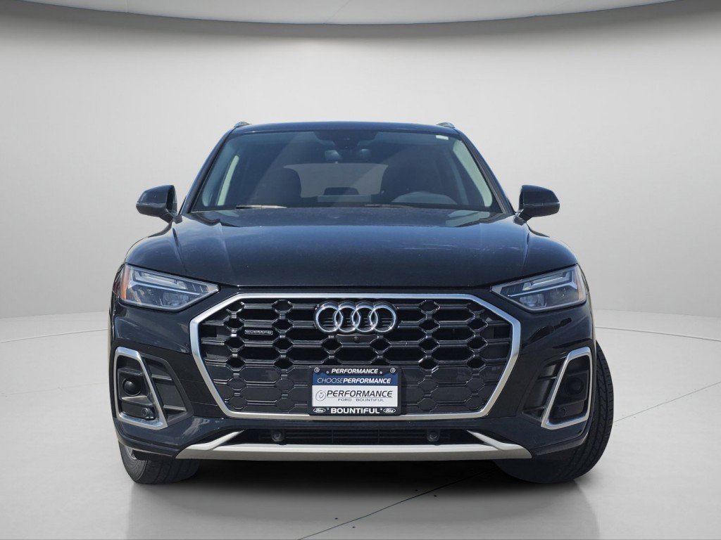 Used 2022 Audi Q5 2.0T Premium Plus w/ Premium Plus Package AWD/4WD image 3