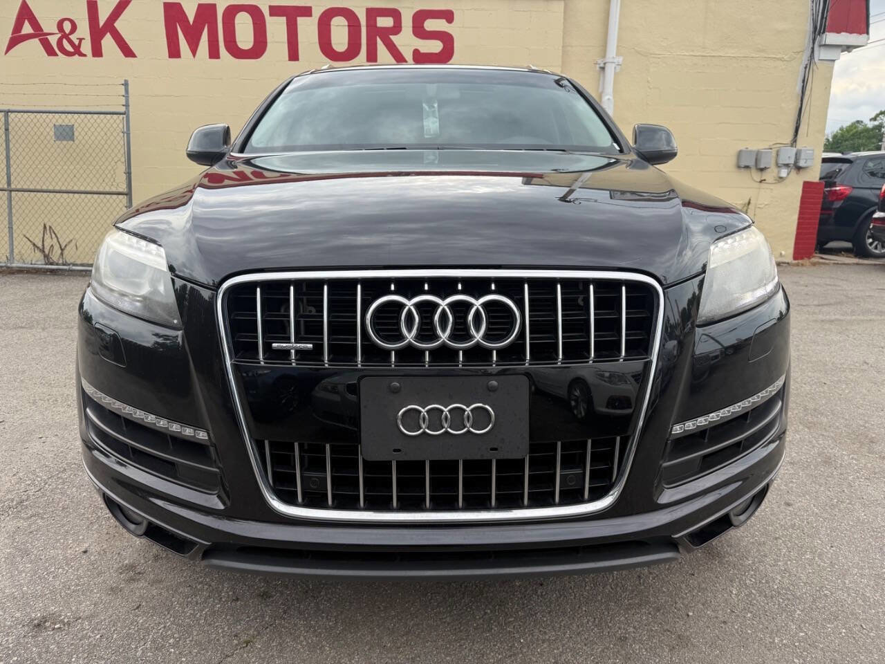Used 2015 Audi Q7 3.0T Premium Plus w/ Premium Plus Package image 2