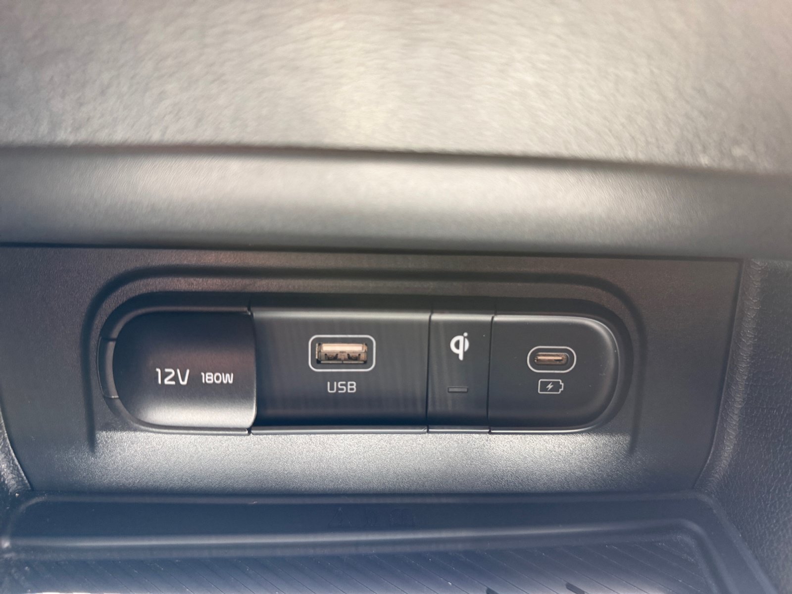 Used 2023 Kia Sportage X-Line AWD/4WD image 31