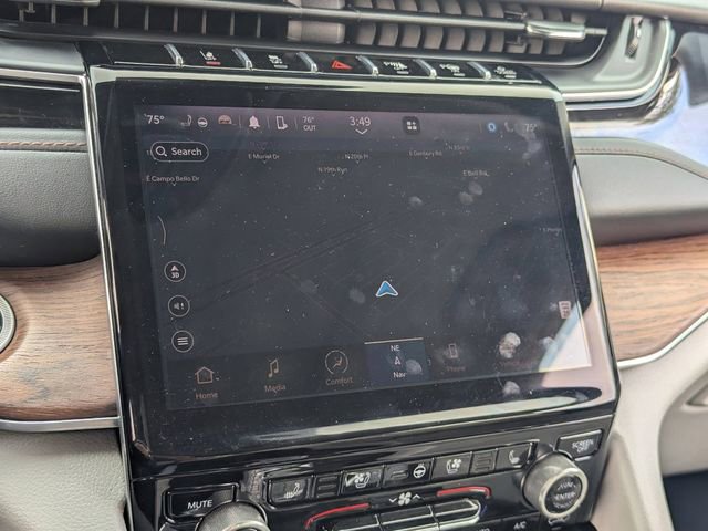 Used 2023 Jeep Grand Cherokee L Summit w/ Advanced Protech Group IV AWD/4WD image 26