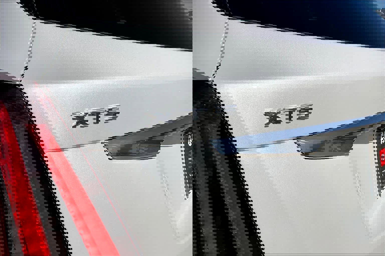 Used 2025 Cadillac XT5 Luxury w/ LPO, Floor Liner Package image 31