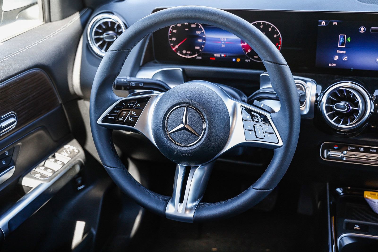 New 2026 Mercedes-Benz GLB 250 image 13