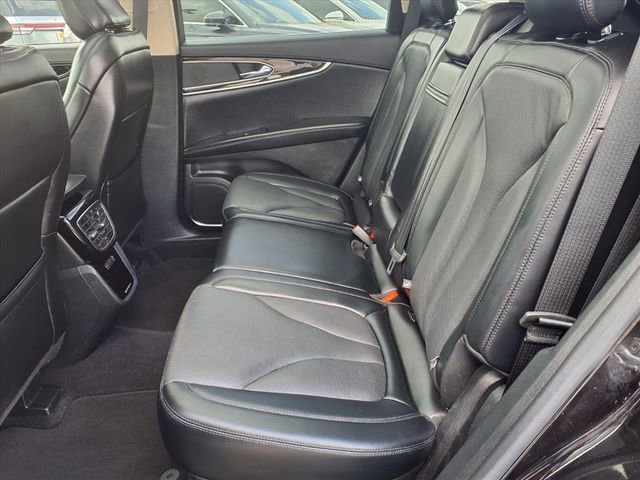 Certified 2023 Lincoln Nautilus Reserve image 8