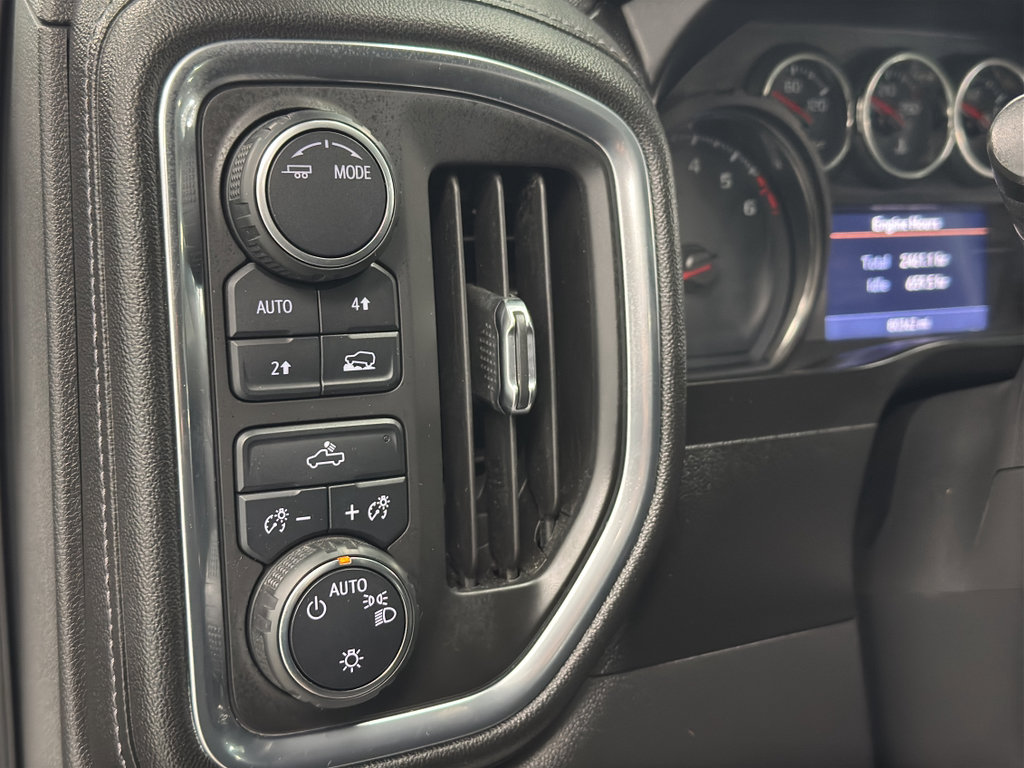 Used 2020 Chevrolet Silverado 1500 LT image 12