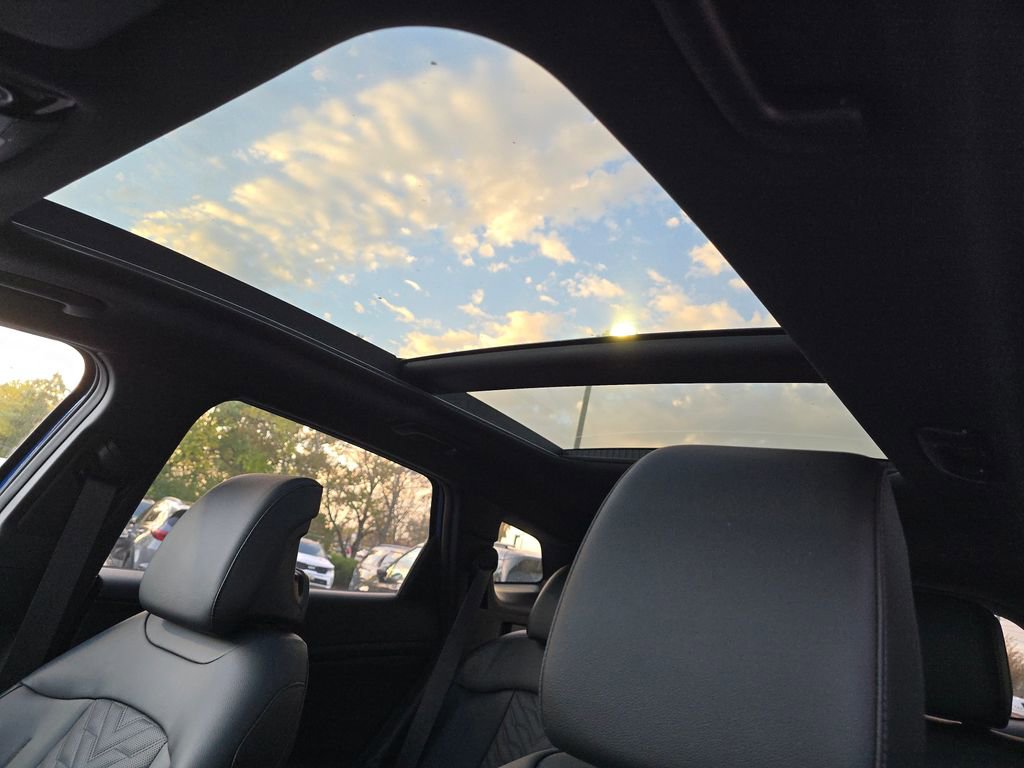 New 2026 Kia Sportage X-Line w/ X-Line Technology Package image 3