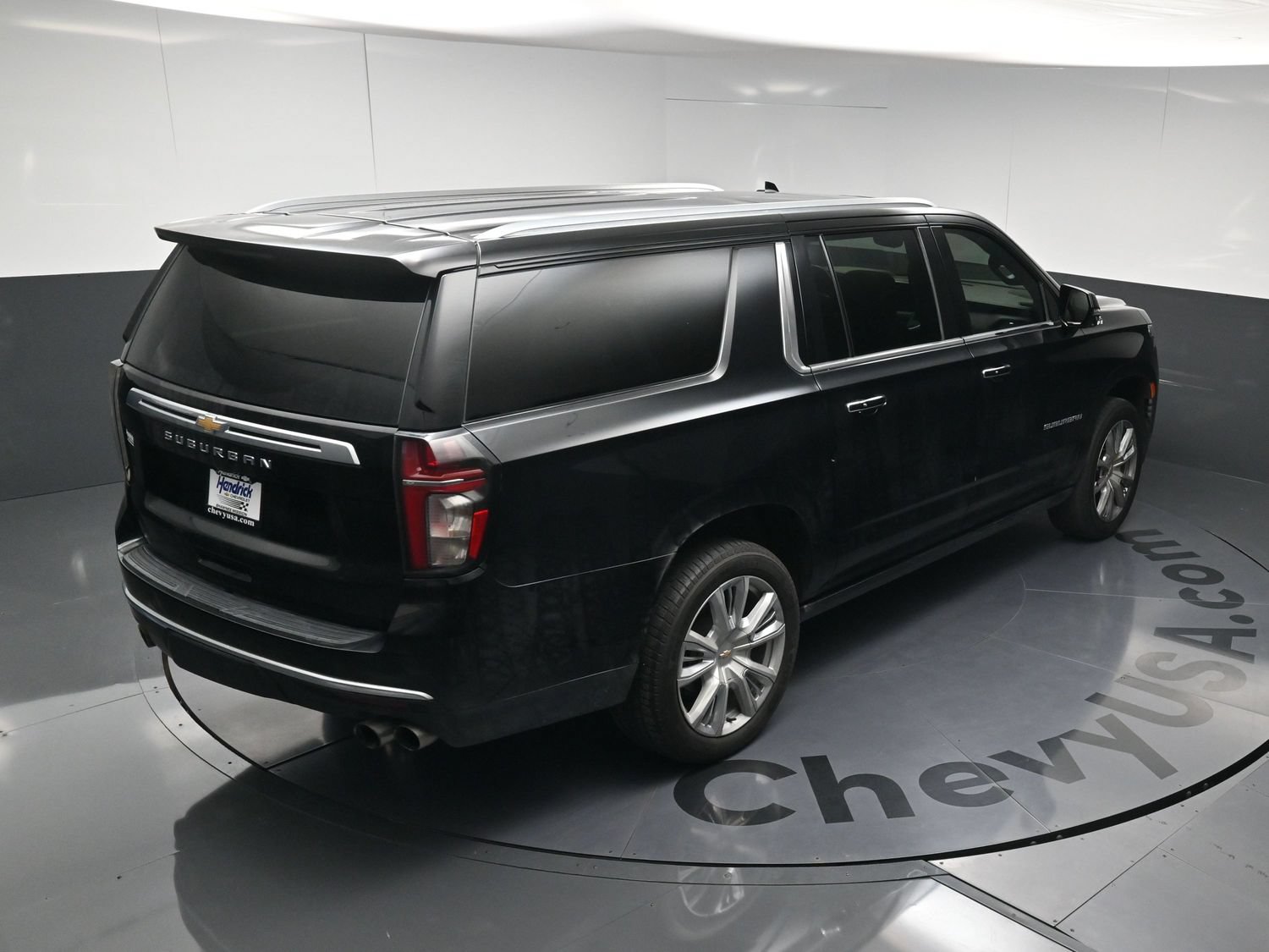 Used 2021 Chevrolet Suburban High Country AWD/4WD image 35