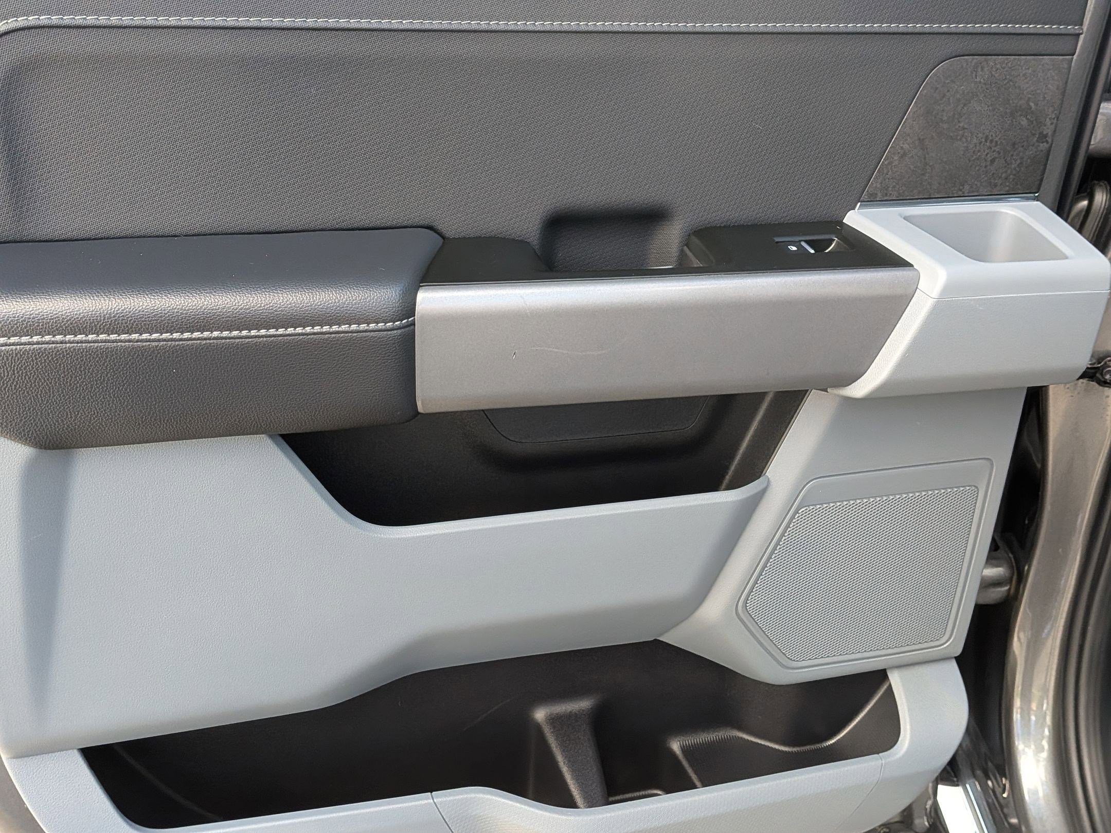 Used 2024 Ford F150 XLT w/ Mobile Office Package image 26