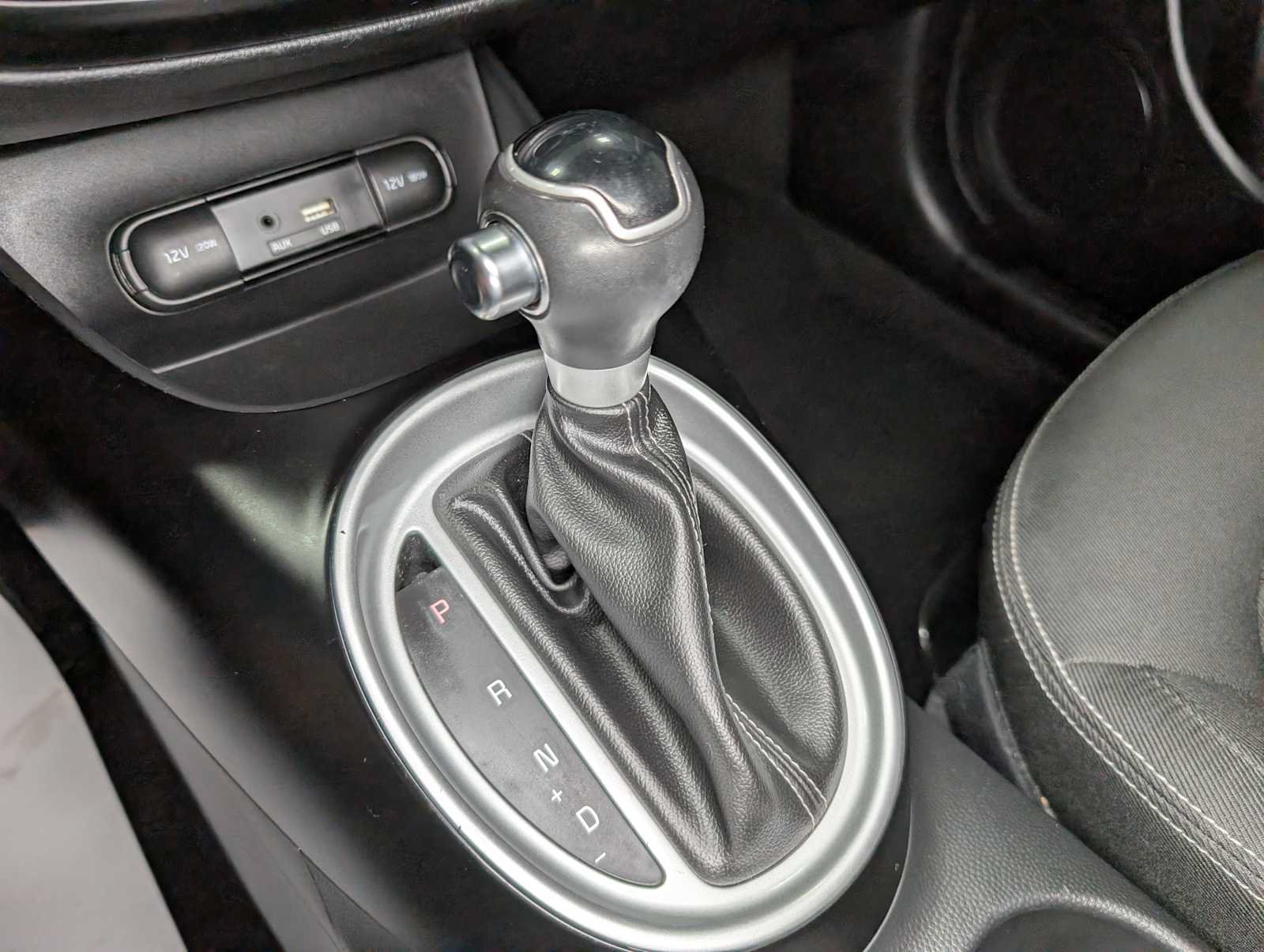 Used 2017 Kia Soul + FWD image 26