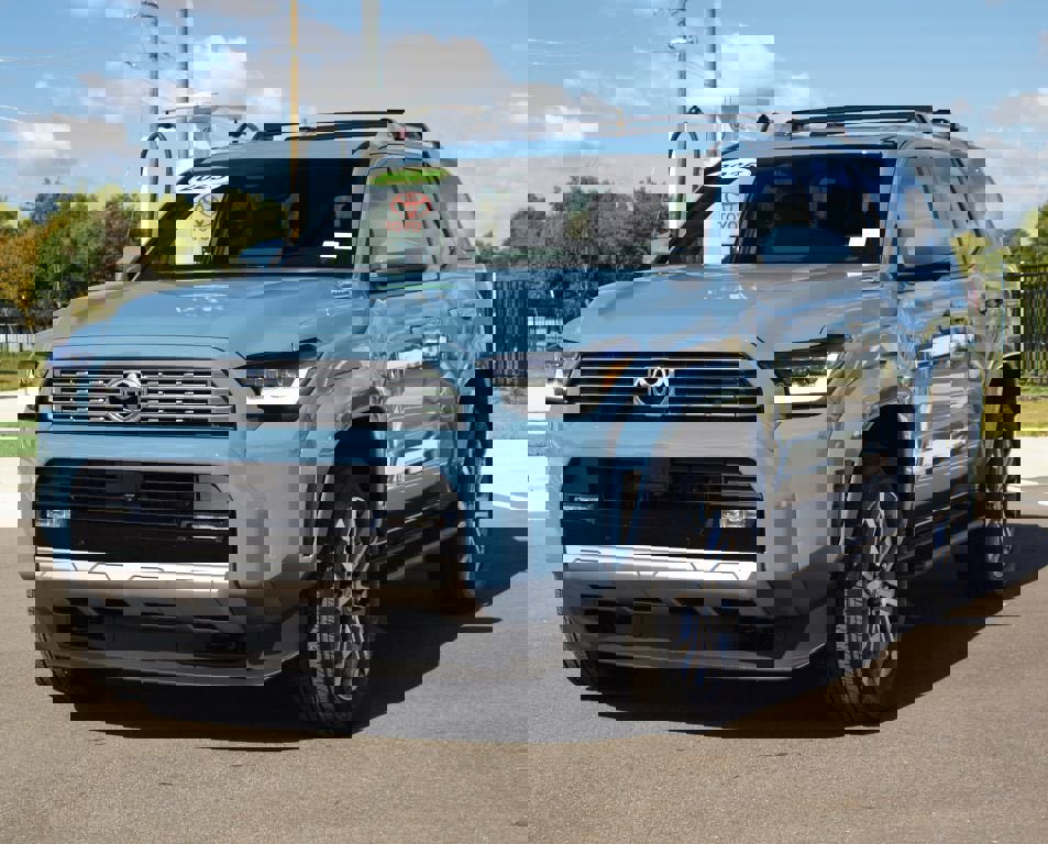 Used 2025 Toyota 4Runner Limited image 24