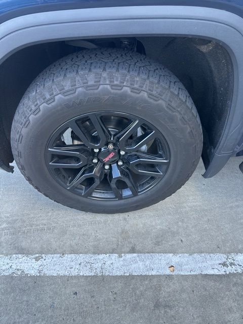 Used 2020 GMC Sierra 1500 Elevation w/ Elevation Value Package image 3