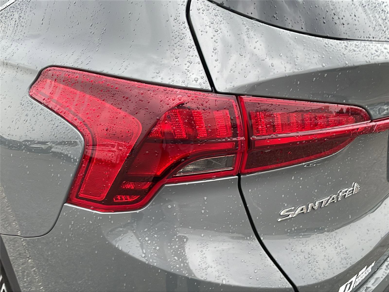 Used 2023 Hyundai Santa Fe SEL image 11