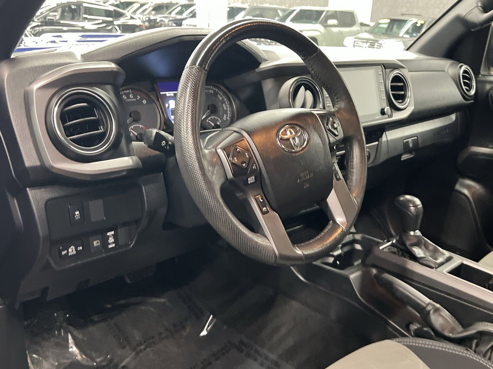 Used 2022 Toyota Tacoma TRD Sport w/ Technology Package AWD/4WD image 13
