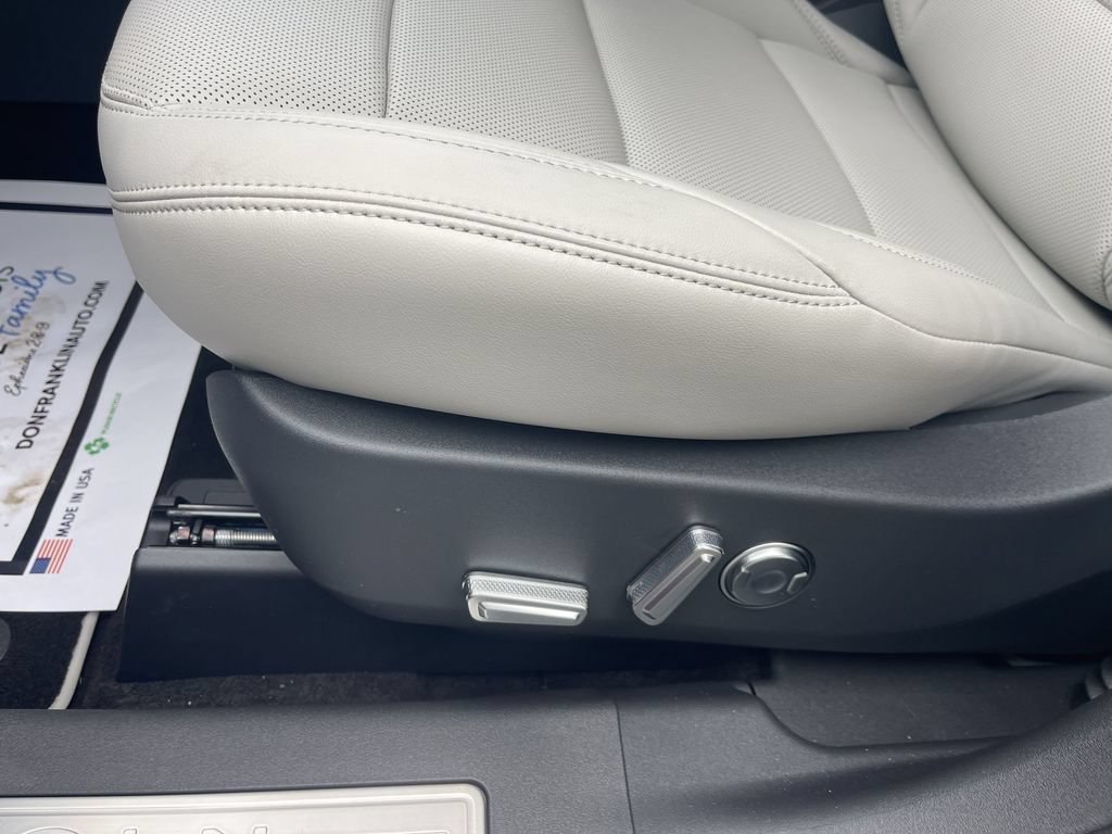 New 2026 Lincoln Nautilus Premier w/ Equipment Group 102A AWD/4WD image 18