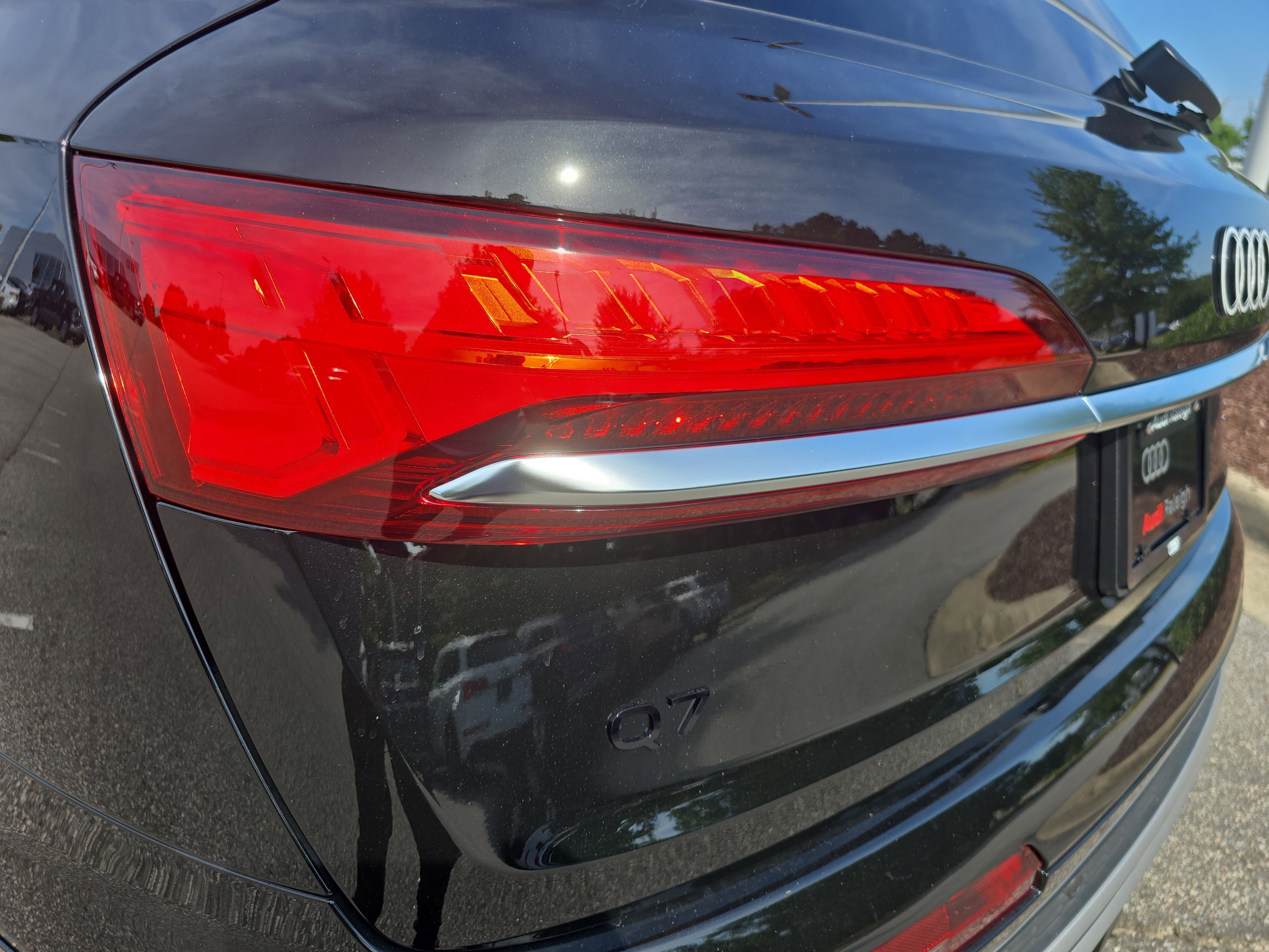 New 2025 Audi Q7 3.0T Premium Plus image 35