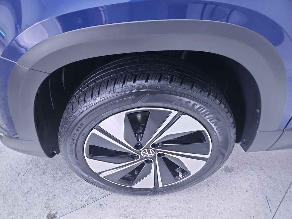 Used 2024 Volkswagen Taos SE image 10