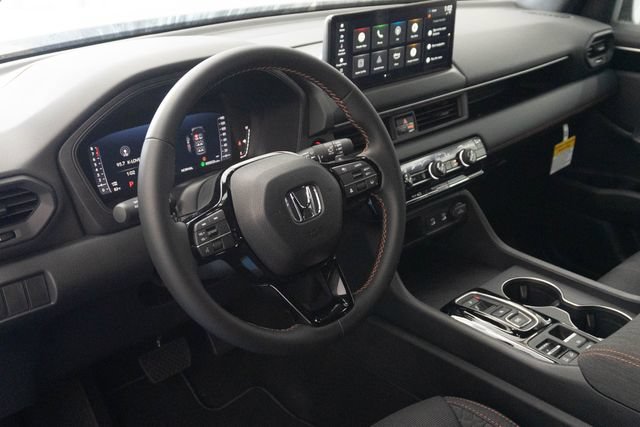 New 2026 Honda Pilot Sport image 5