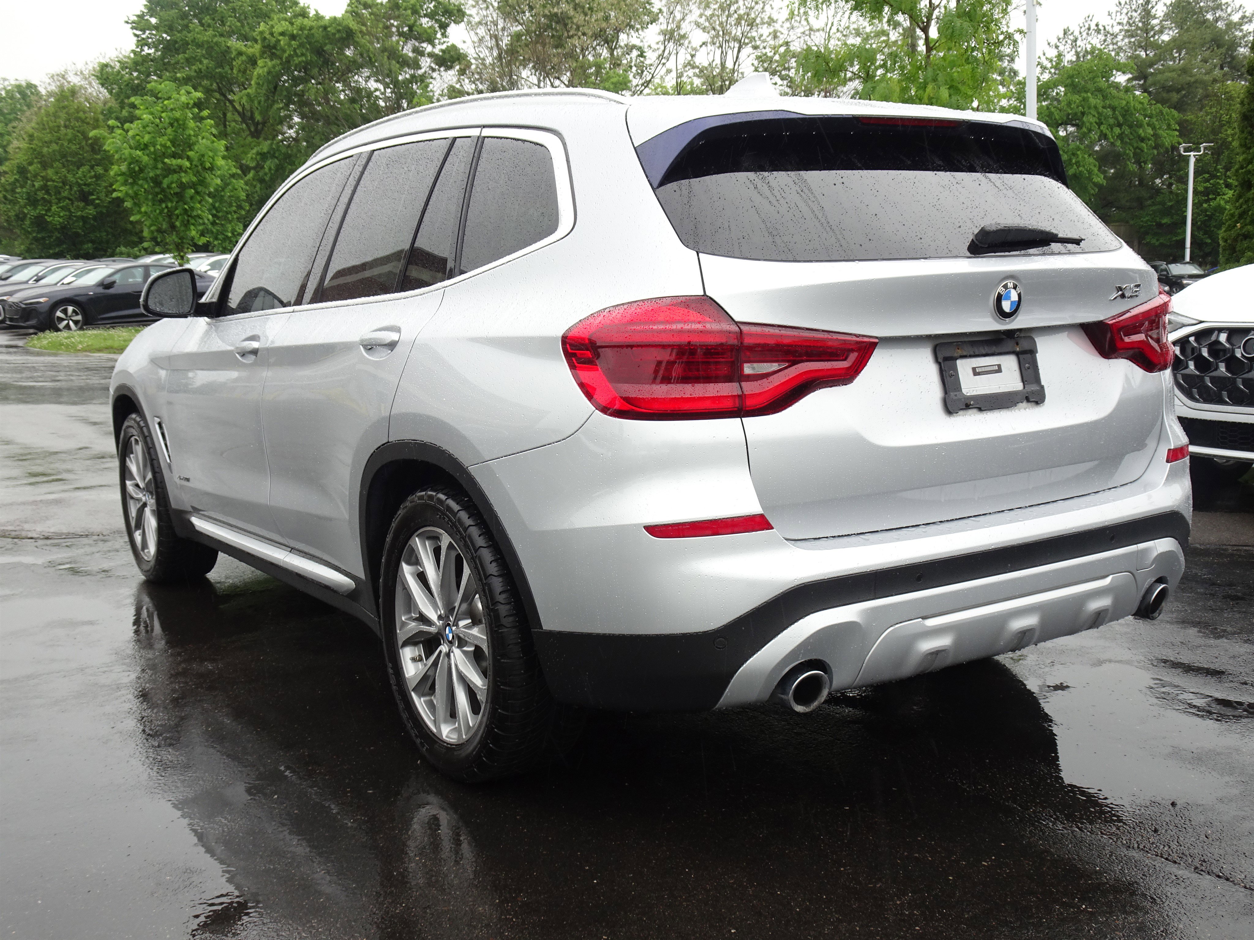 Used 2018 BMW X3 xDrive30i AWD/4WD image 3