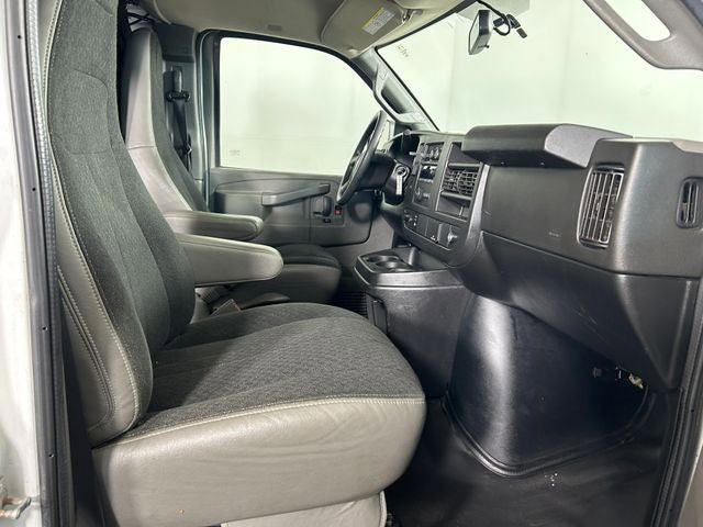 Used 2019 Chevrolet Express 2500 w/ Driver Convenience Package RWD image 27