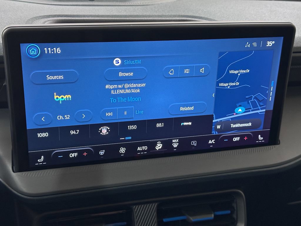 New 2026 Ford Maverick Lobo image 38