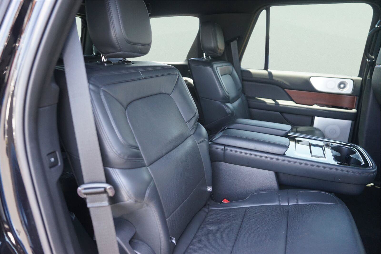 Used 2023 Lincoln Navigator Reserve AWD/4WD image 19