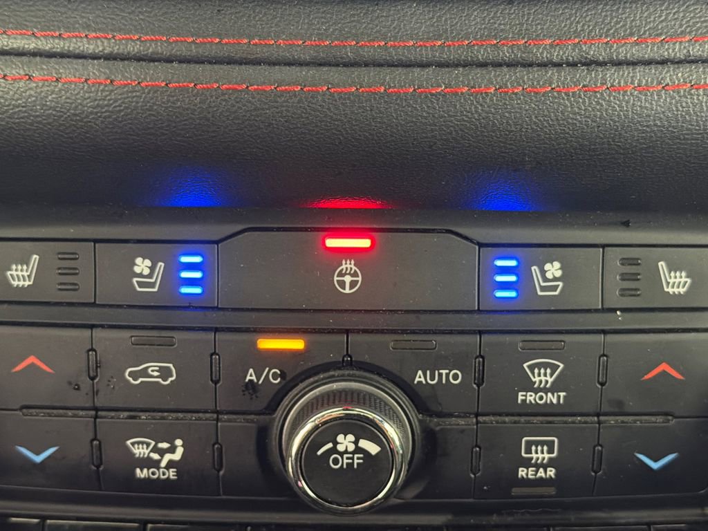Used 2024 Dodge Durango GT RWD image 32