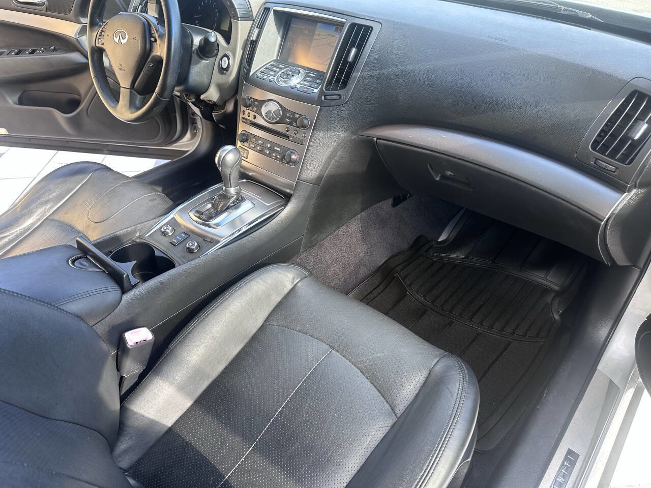 Used 2015 INFINITI Q40 AWD w/ Navigation Package image 28