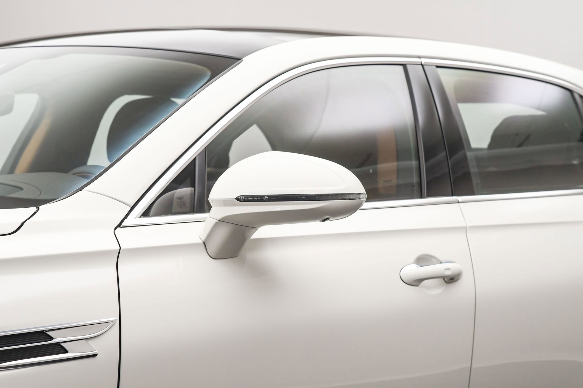 New 2026 Bentley Flying Spur image 14