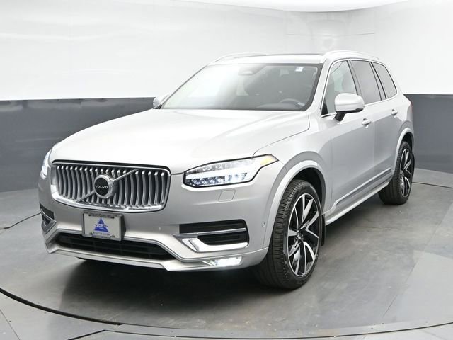 Used 2023 Volvo XC90 B5 Plus w/ Protection Package Premier AWD/4WD image 3