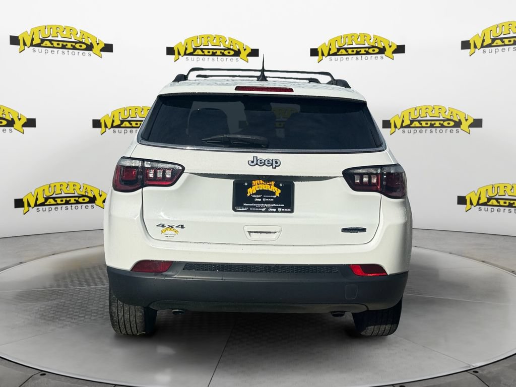 Used 2023 Jeep Compass Latitude AWD/4WD image 4