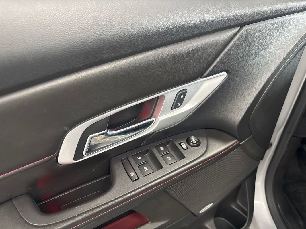 Used 2015 GMC Terrain SLT image 10