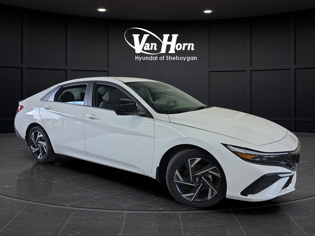 Certified 2025 Hyundai Elantra Sport FWD image 35
