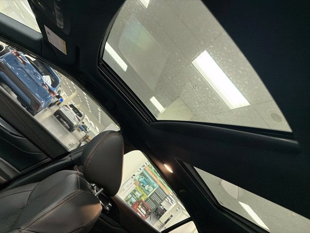 Used 2021 Nissan Maxima SR w/ Sport Mat Group FWD image 19