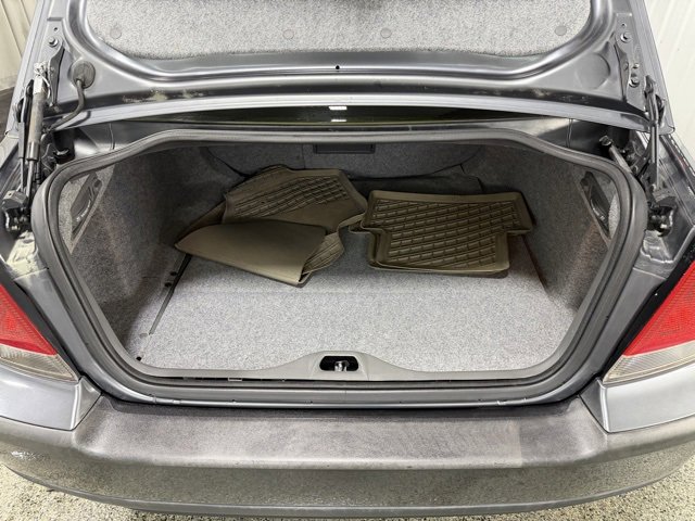 Used 2004 Volvo S60 2.5T image 9