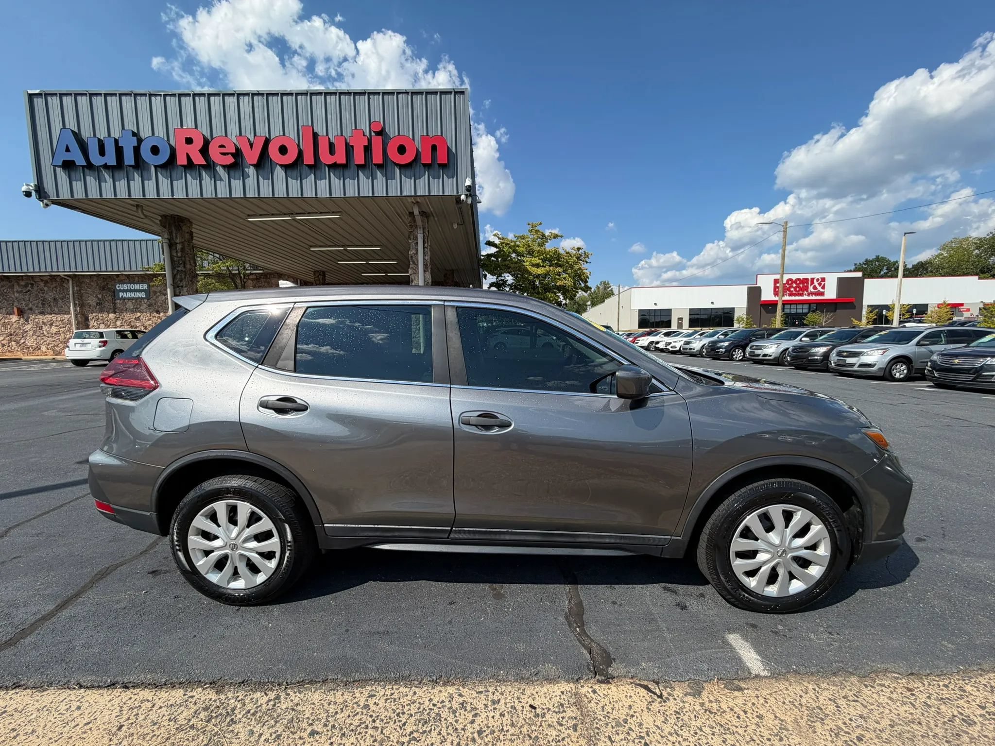 Used 2020 Nissan Rogue S AWD/4WD image 8