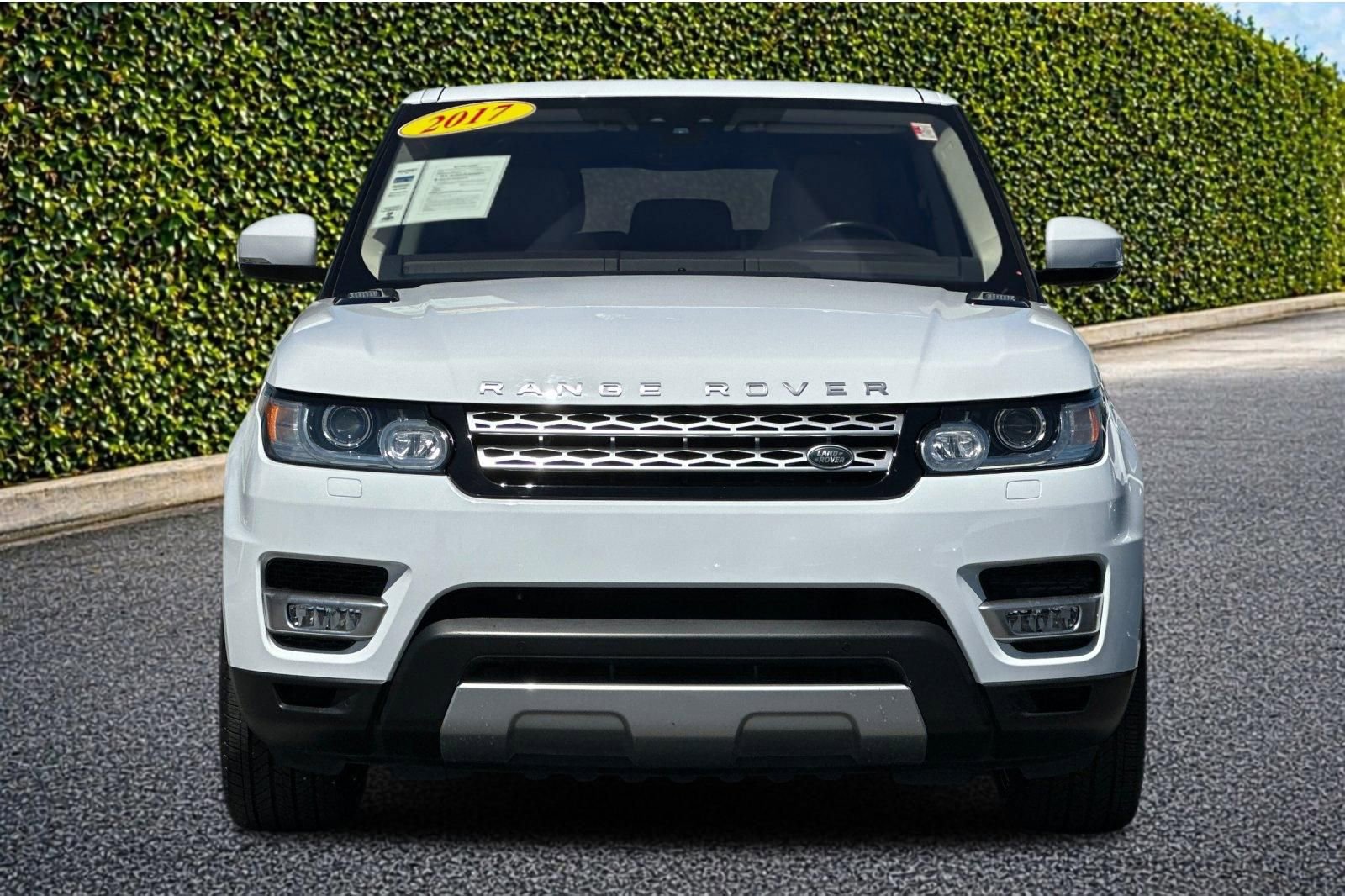Used 2017 Land Rover Range Rover Sport HSE AWD/4WD image 9
