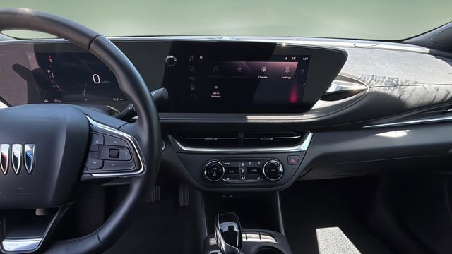 Used 2024 Buick Envista Preferred w/ Convenience I Package image 11