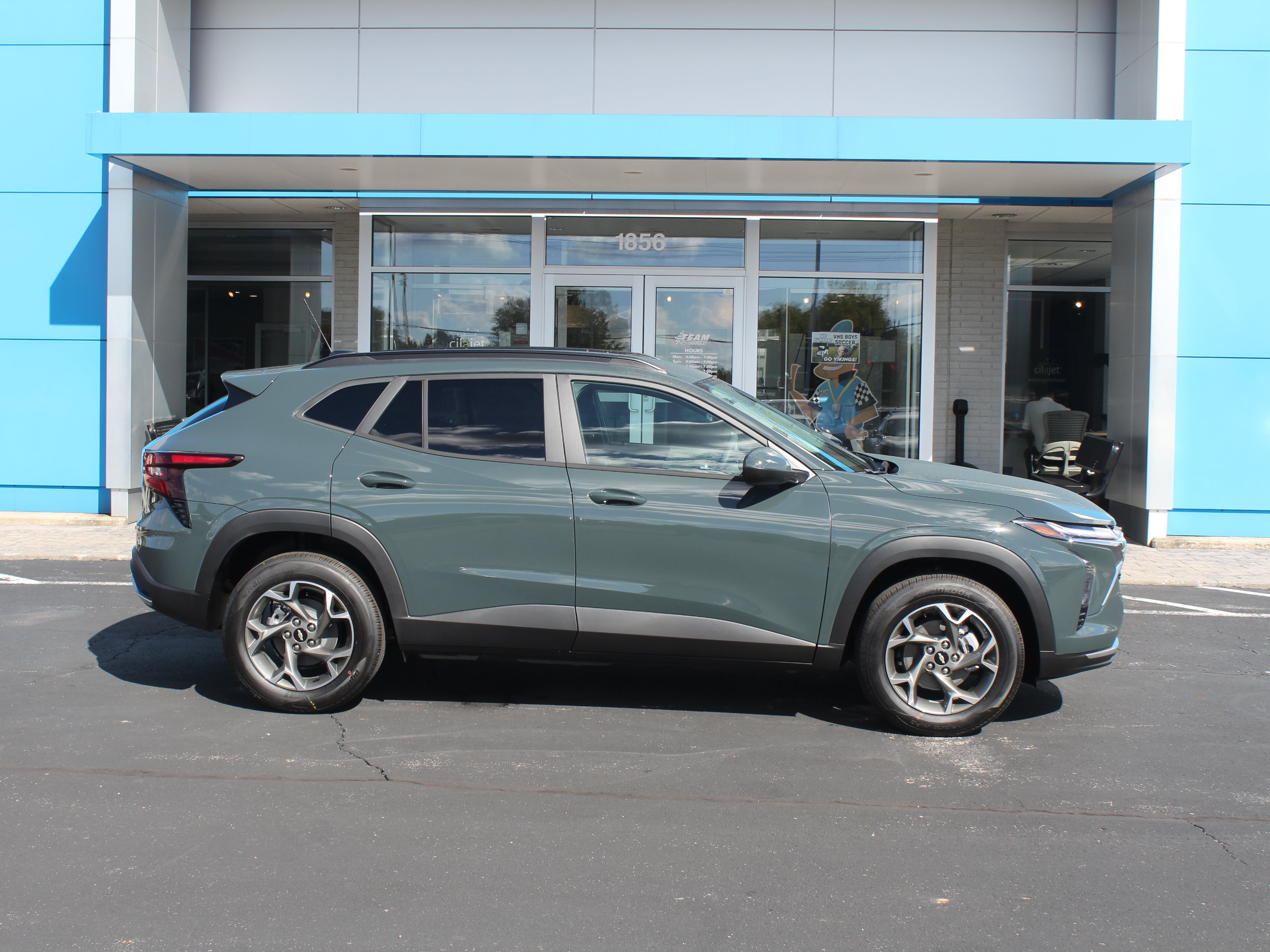 New 2026 Chevrolet Trax LT FWD image 5