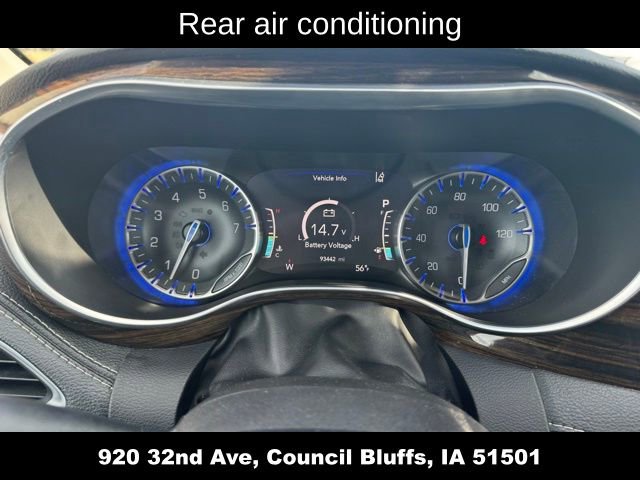 Used 2021 Chrysler Pacifica Limited AWD/4WD image 22