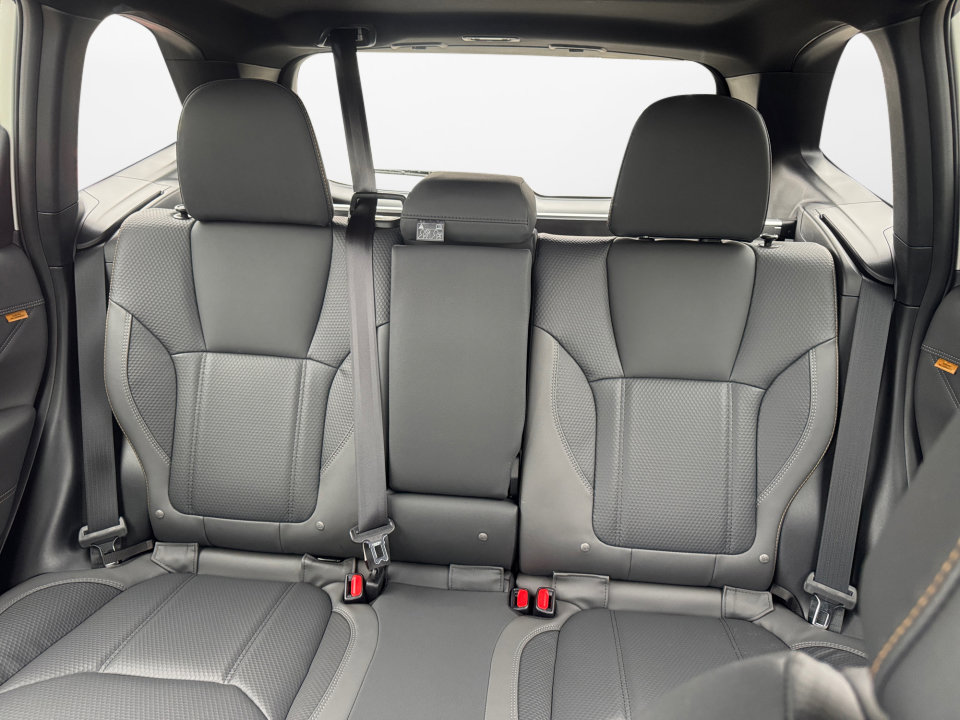 Used 2025 Subaru Forester Wilderness w/ Convenience Package image 15
