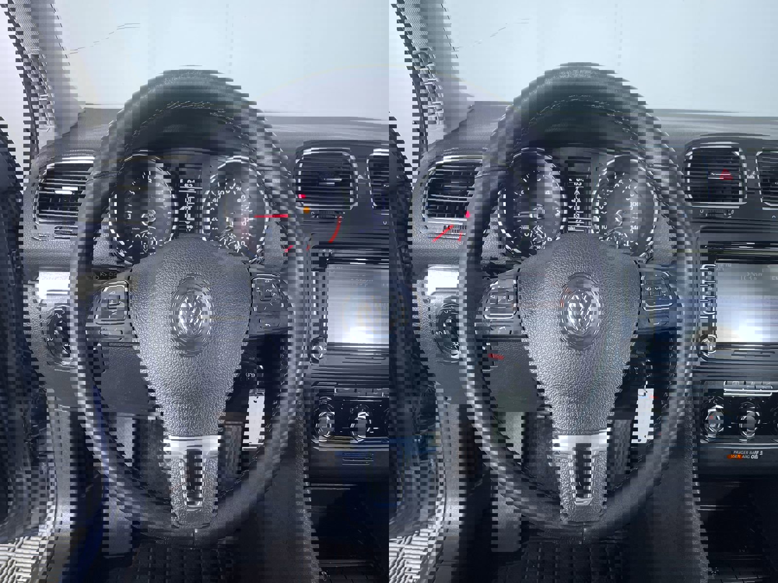 Used 2012 Volkswagen Golf TDI image 15