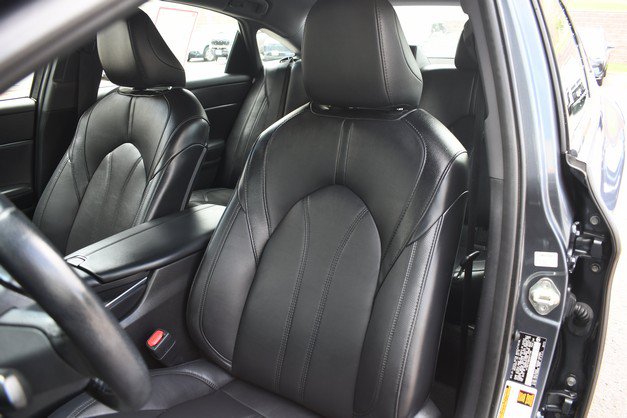 Certified 2019 Toyota Avalon XLE w/ Moonroof Package FWD image 17