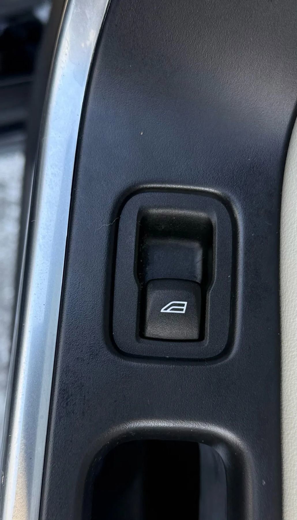 Used 2017 Volvo XC60 T5 Dynamic w/ Preferred Option Package image 33