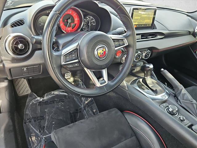 Used 2019 FIAT 124 Spider Abarth image 10