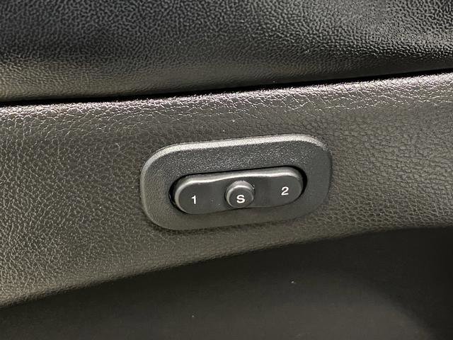 Used 2020 Jeep Grand Cherokee Limited image 28