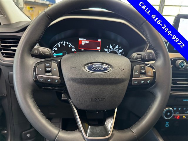 Used 2022 Ford Escape SE w/ Cold Weather Package image 19