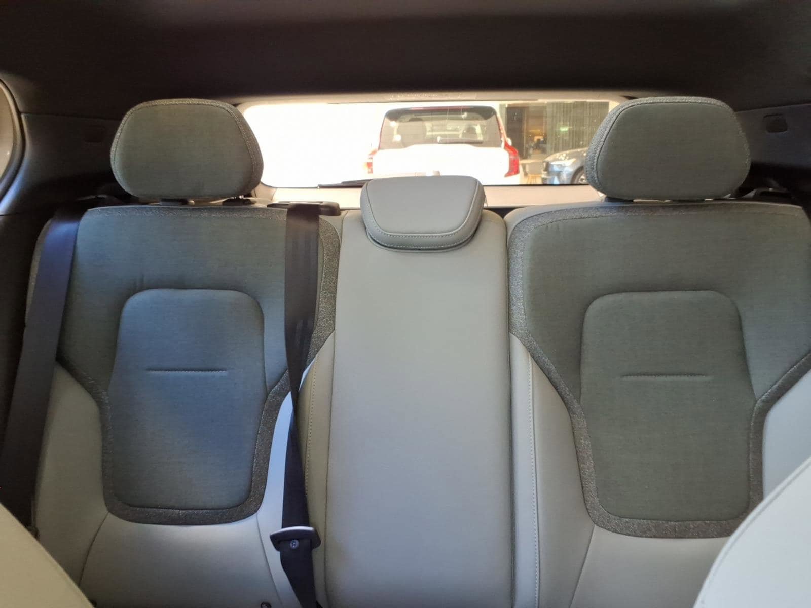 New 2026 Volvo EX30 Plus w/ Protection Package RWD image 15