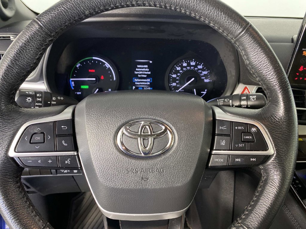 Used 2024 Toyota Sienna XLE w/ XLE Plus Package AWD/4WD image 15