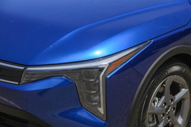 Certified 2025 Kia K4 FWD image 6