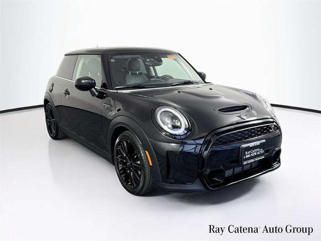 Used 2024 MINI Cooper S FWD image 1